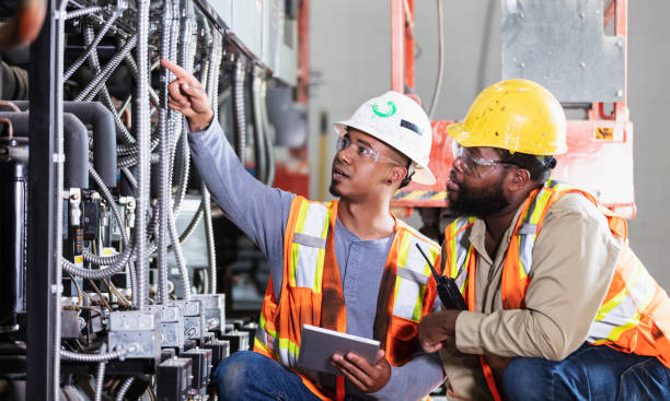 Best Emergency Electrical Repair  in Maryland Heights, MO